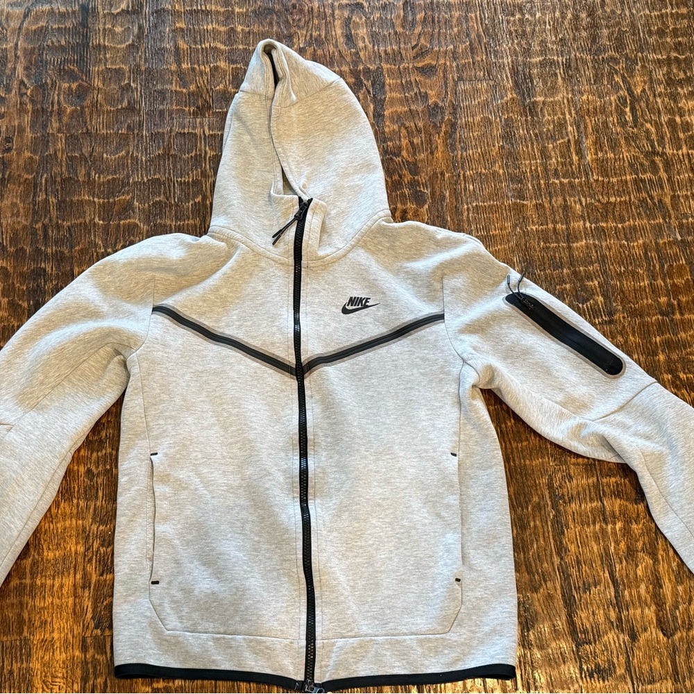 Nike Tech Jacket Heather Gray Full-Zip Hoodie
